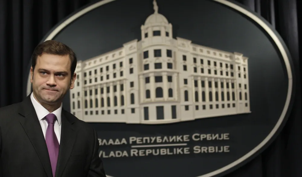 Stefanović: Čarter let za Tivat sa kriminalcima - skandal i poniženje za Srbiju