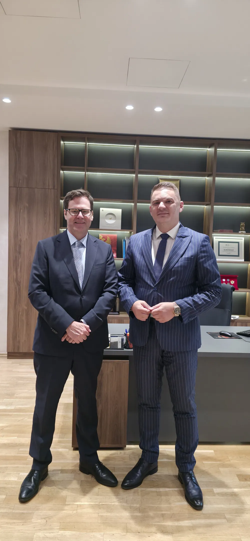 &Scaron;ahmanović i ambasador Australije: Crna Gora privodi kraju ključna mjerila u energetici i otvara novo investiciono poglavlje razvoja