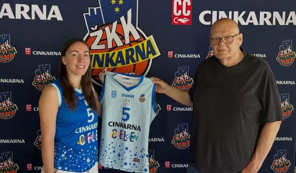 Zorana Radonjić na predstavljanju u Celju