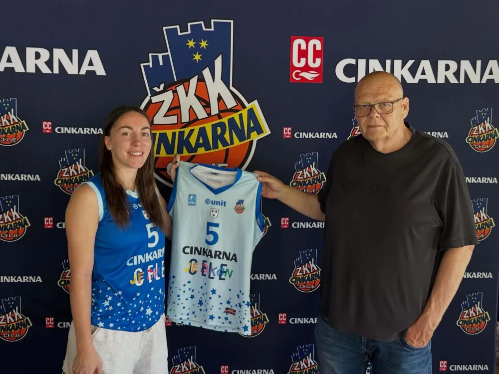 Zorana Radonjić na predstavljanju u Celju
