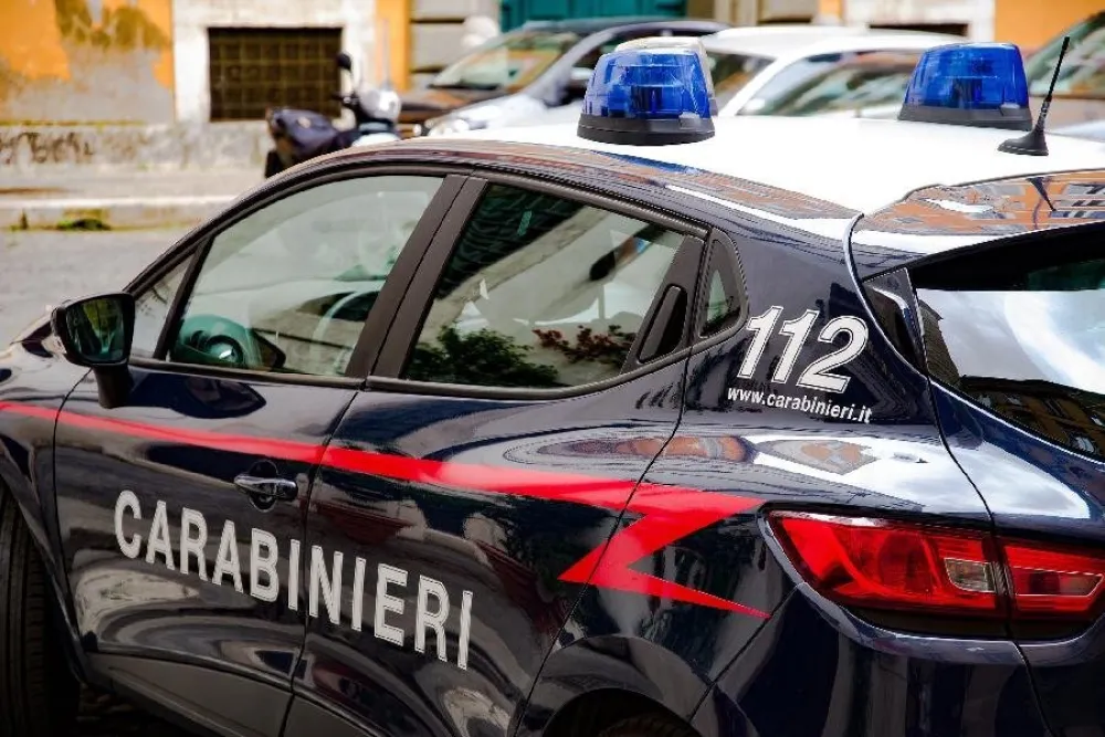 Horor u Italiji: Četvoricu radnika zaključali u kombi i žive ih spalili