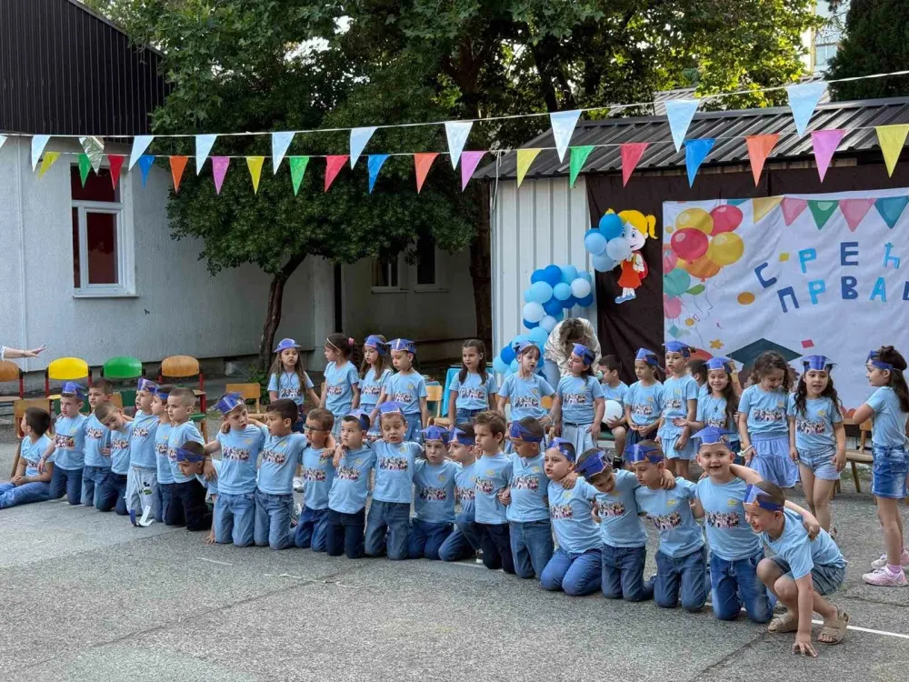 (FOTO/VIDEO) Sokolići se iz vrtića vinuli ka &scaron;koli