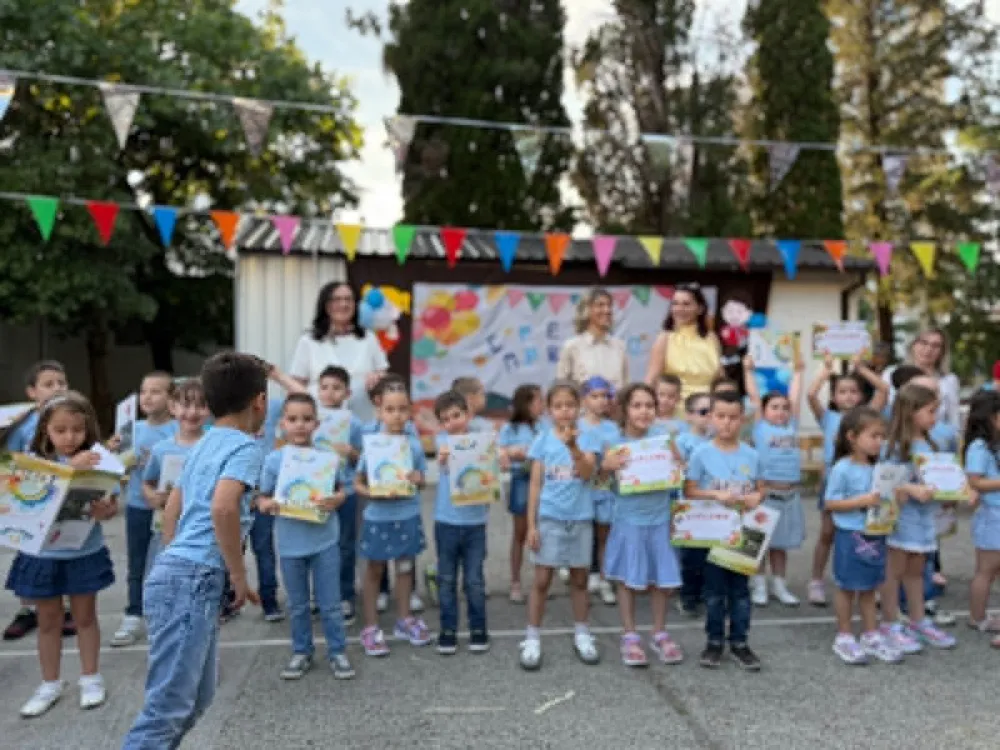 (FOTO/VIDEO) Sokolići se iz vrtića vinuli ka &scaron;koli