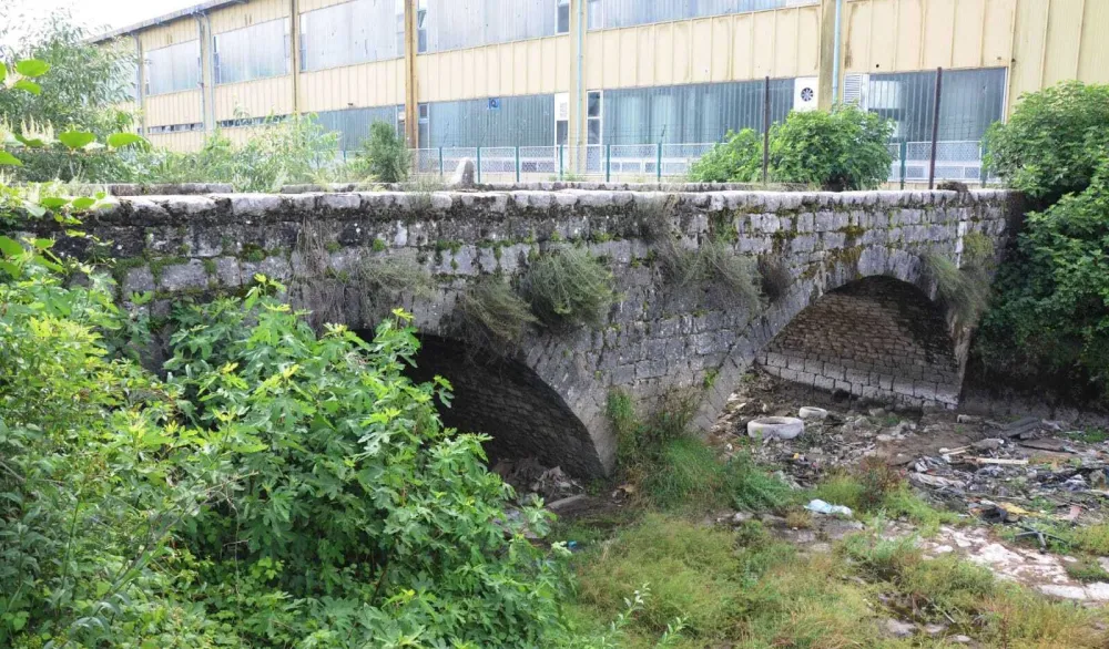 Gordin most propada zajedno sa sjećanjem na veliku dobrotvorku