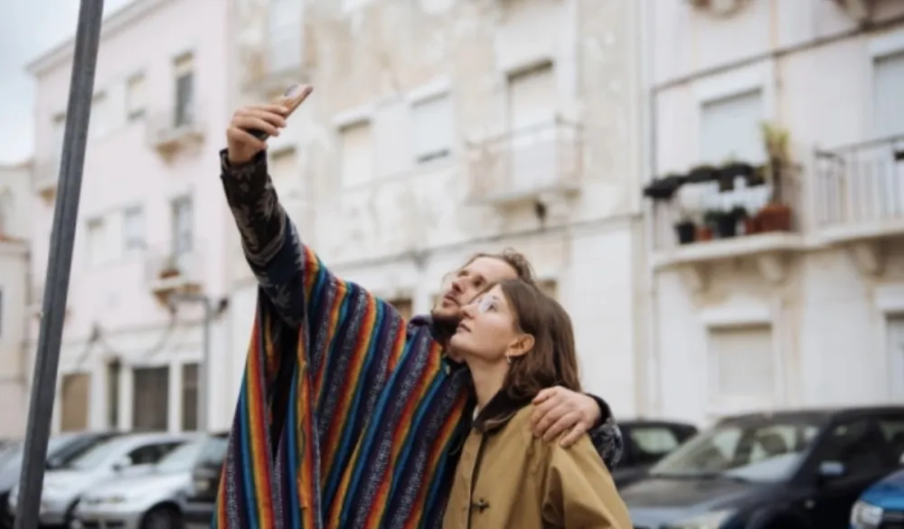 Ne morate vi&scaron;e da okrećete telefon: Novi fleg&scaron;ipi donose brutalnu promjenu za selfije