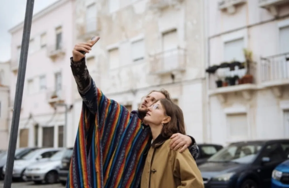 Ne morate vi&scaron;e da okrećete telefon: Novi fleg&scaron;ipi donose brutalnu promjenu za selfije