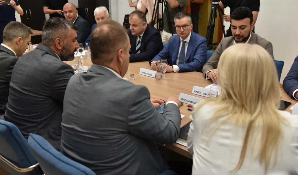 sastanak sa &Scaron;arecom