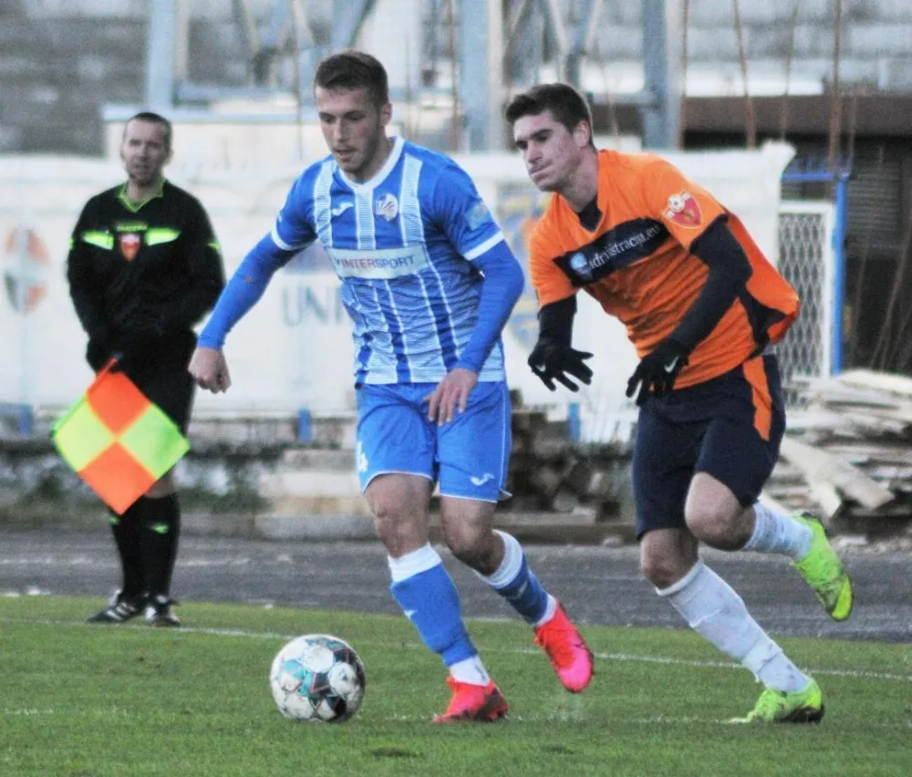 ALEKSANDAR VLAHOVIĆ 