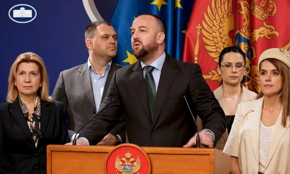 Nikolić: Zbog položaja penzionera, inicirali smo kontrolno saslu&scaron;anje ministara i direktora Fonda PIO