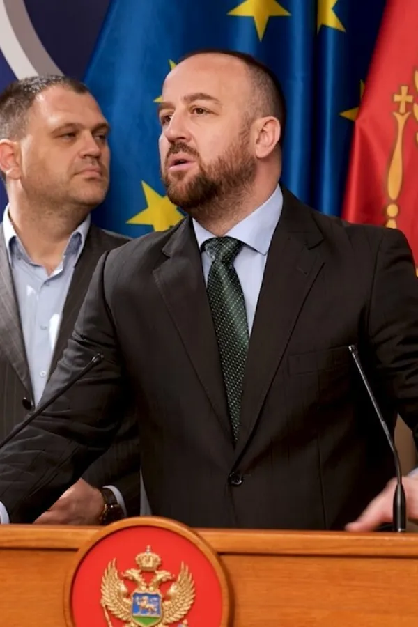 Nikolić: Zbog položaja penzionera, inicirali smo kontrolno saslu&scaron;anje ministara i direktora Fonda PIO