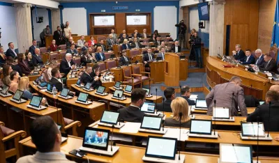Vukadinović: Delegacija EU urazumiće i vlast i opoziciju