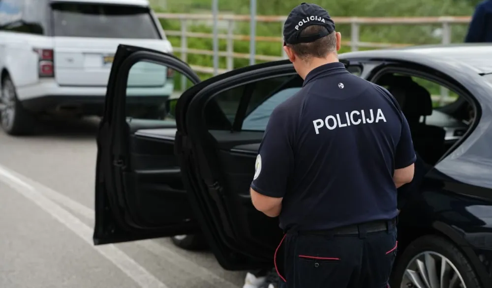 Za 24 sata 19 saobraćajnih nezgoda, poginula jedna osoba