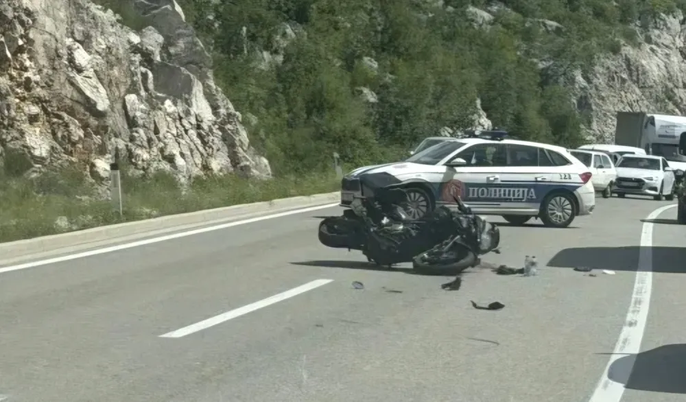 sa mjesta nesreće