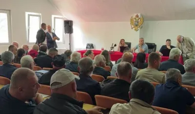 Burna javna rasprava u &Scaron;avniku: Građani traže razvoj turizma i poručuju da će imanja braniti svim raspoloživim sredstvima