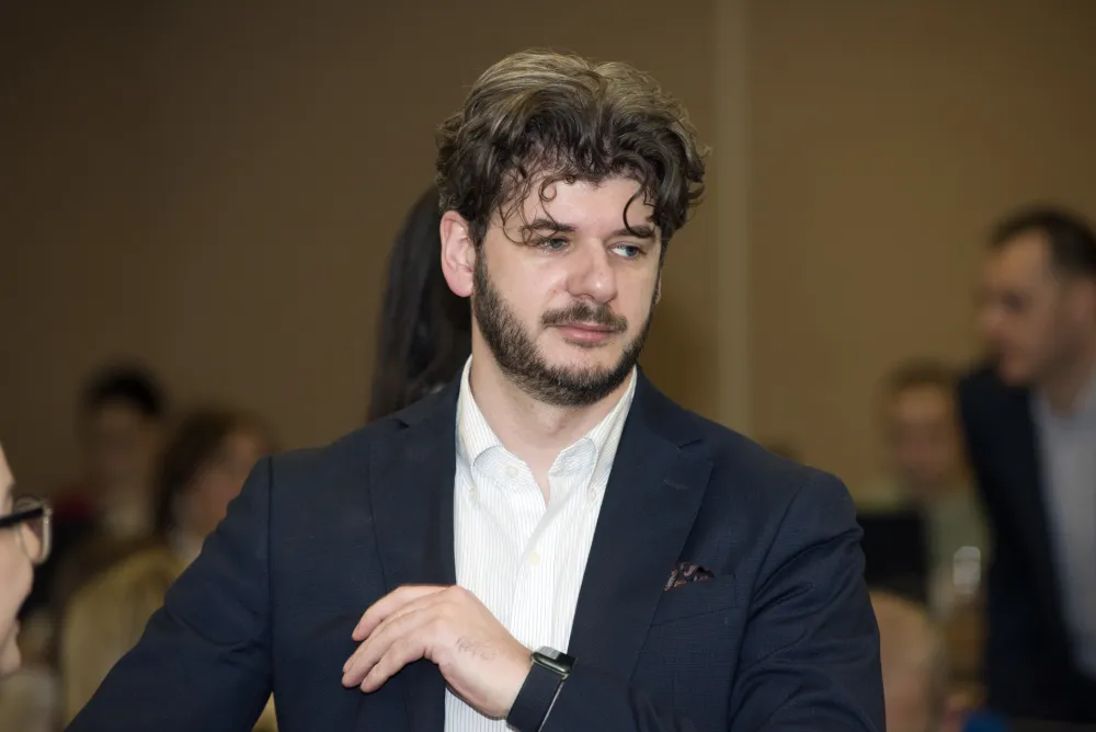Vasilije Čarapić, sjednica skupstine glavnog grada
