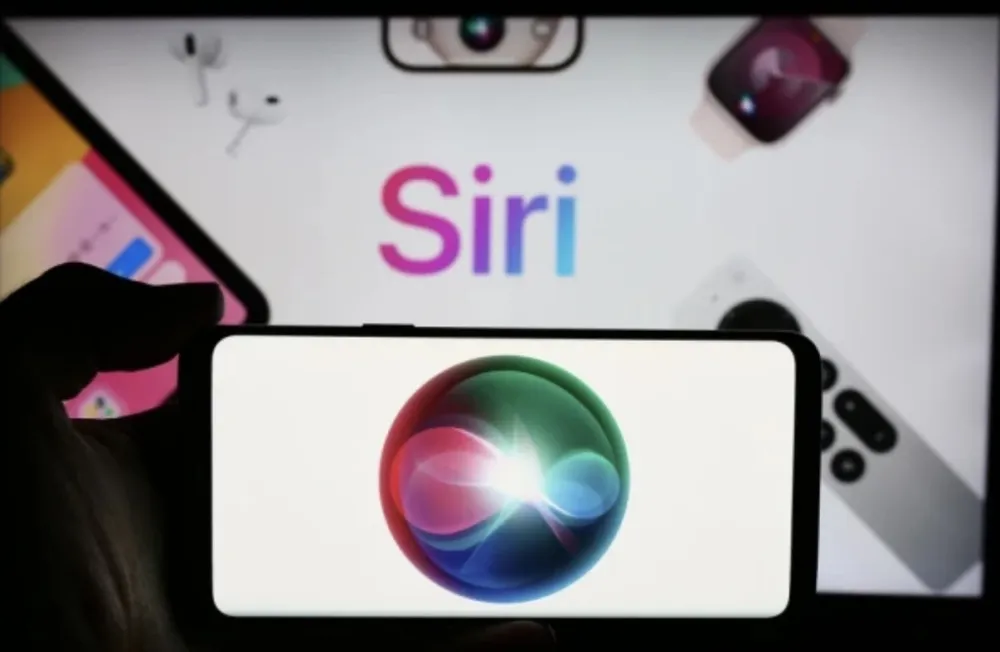 Apple tvrdi: Nova Siri neće da vam podilazi
