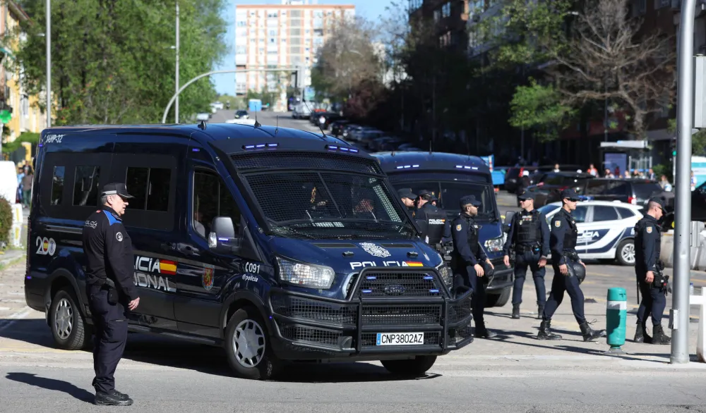 Ambasada i konzul prate situaciju u Barseloni zbog ubistava