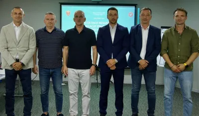 Dragiećvić u dru&scaron;tvu Komisije 