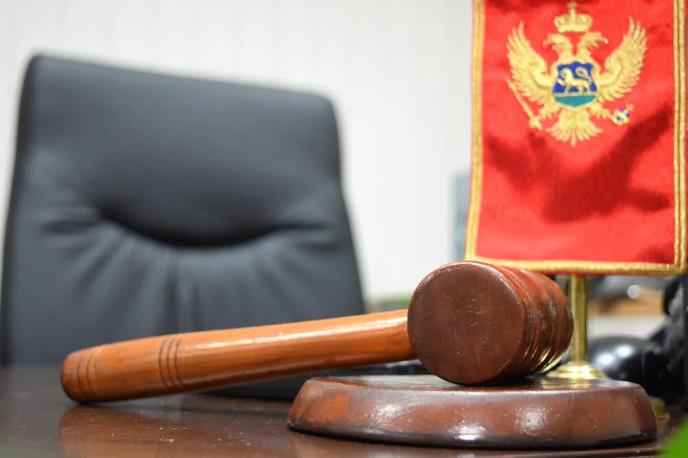 Krivične prijave protiv devet lica &ndash; službenika Uprave carina, tri pravna lica i pet fizičkih lica