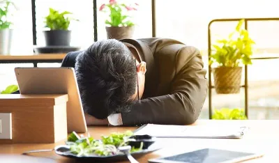 Osjećate umor nakon jela? Nutricionisti savjetuju kako da pobijedite pad energije
