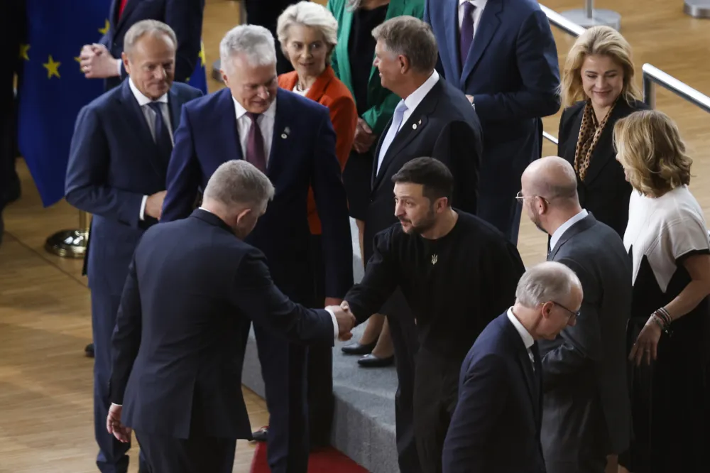 Lider vladajuće partije u Slovačkoj: Fico da se ne rukuje sa Zelenskim