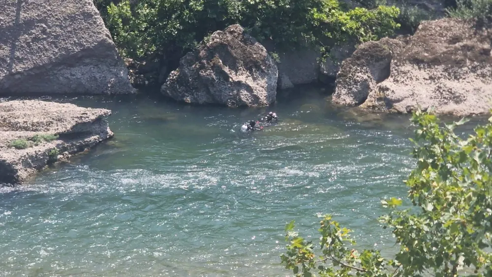 Nastavlja se potraga za nestalim mladićem u koritu Morače