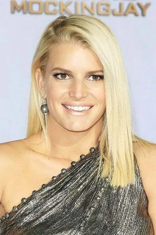 Džesika Simpson otkrila da je otvorena za upoznavanje putem dru&scaron;tvenih mreža, ali pod jednim uslovom