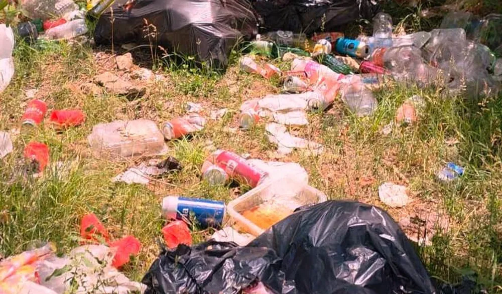 Izleti&scaron;te Poklonci u Nik&scaron;iću zatrpano gomilama smeća