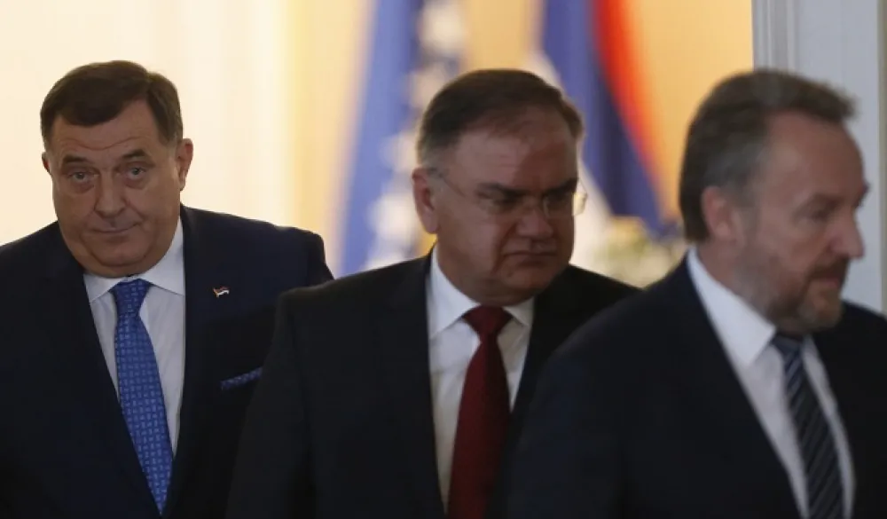 Dodik: Da li organizuje&scaron; mudžahedine protiv mene; Izetbegović: Ti si &scaron;tetočina, hajdučku politiku vodi&scaron;