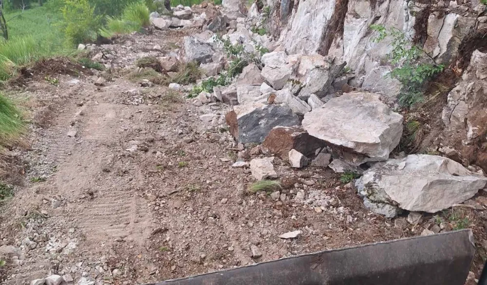 Put, Radovče, Kamenik, probijanje puta, radovi