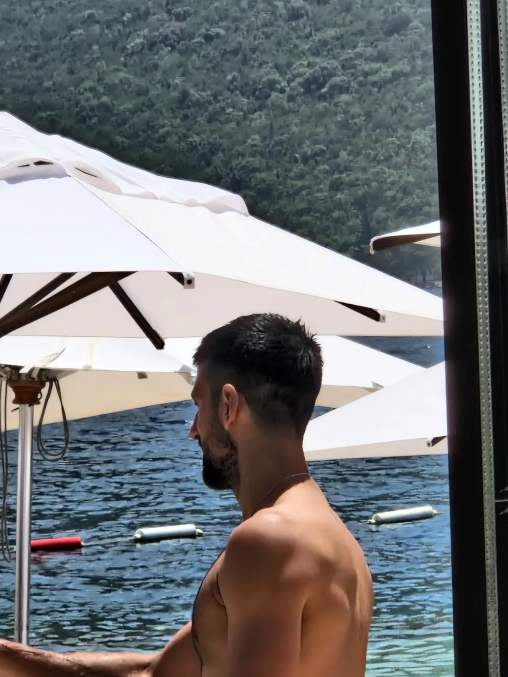 &Scaron;est najmoćnijih porodica koje ljetuju u Crnoj Gori: Imaju jahte, privatne avione i luksuzne vile...