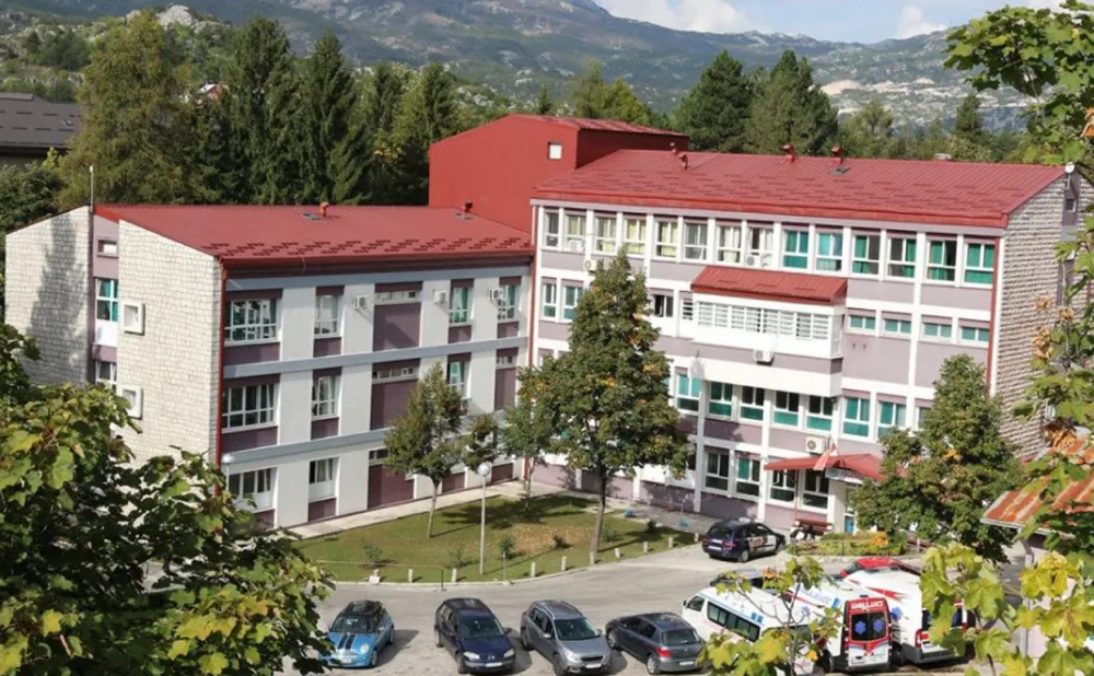 Skener u Op&scaron;toj bolnici na Cetinju ne radi od 3. juna