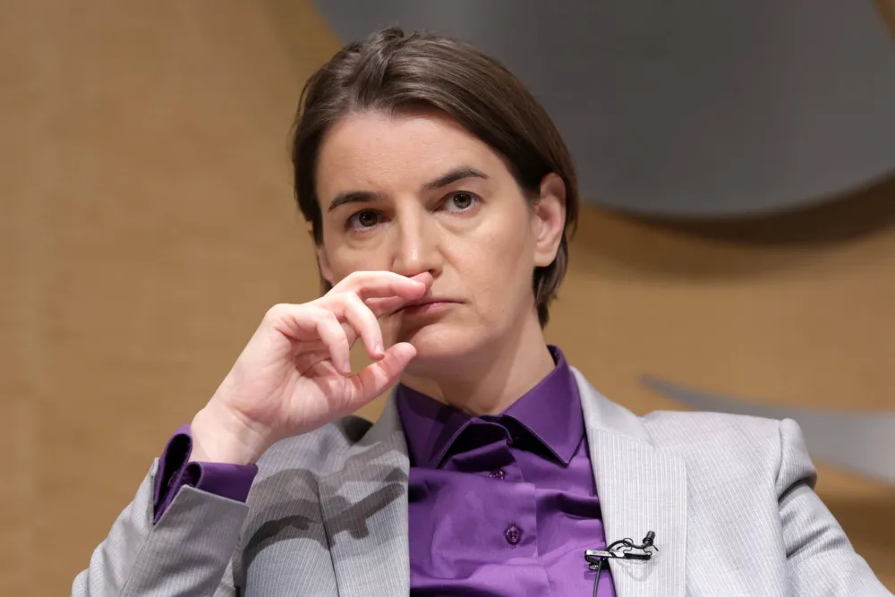 Evroposlanik &Scaron;ider pozdravio Vučićevu ostavku, Brnabić mu odgovorila: "Bježi bre"