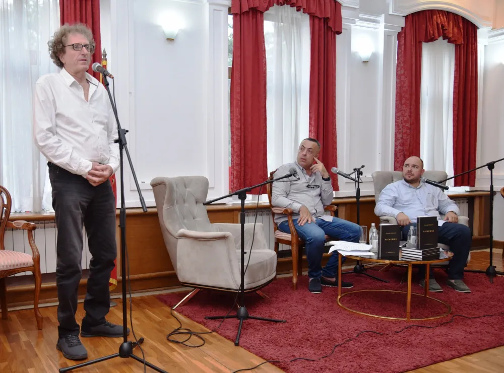Uticaj politike na obične ljude