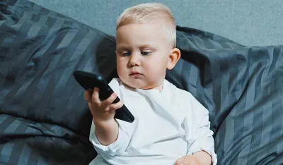 Vrijeme provedeno pred ekranom može o&scaron;tetiti razvoj djece mlađe od dvije godine