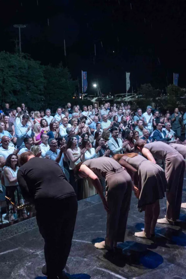 Grad teatar otvaranje