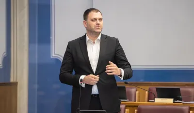 Anđu&scaron;ić: Nedolazak tri ministra na kontrolno saslu&scaron;anje je uvreda za penzionere