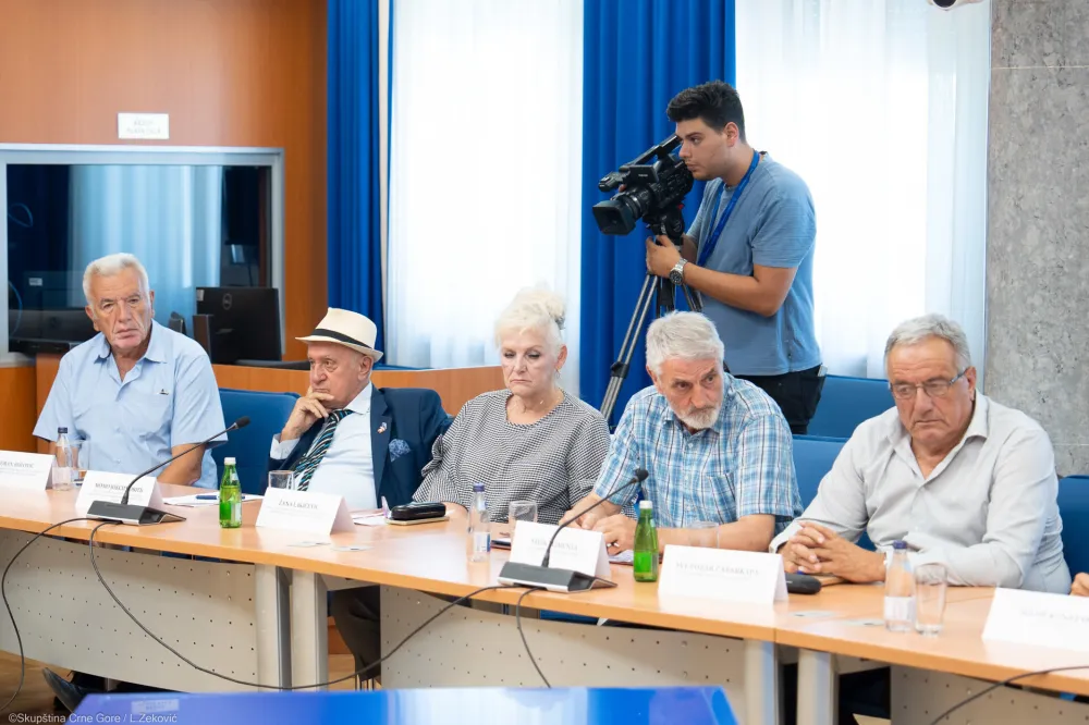 Ministre nije briga za standard penzionera