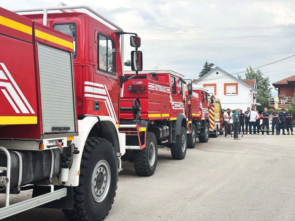 Nik&scaron;ićkim vatrogascima nova vozila vrijedna 260.000 eura