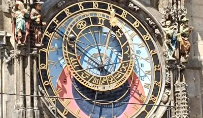 Horoskop za jul: Ovnu emotivni usponi i padovi, Raku napetost i nervoza