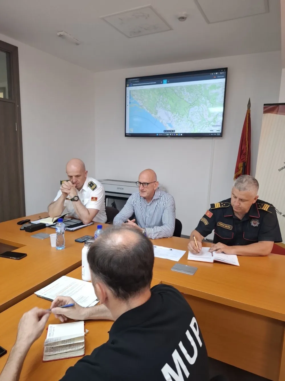 Operativni &scaron;tab za za&scaron;titu i spa&scaron;avanje: Visok stepen spremnosti za požarnu sez