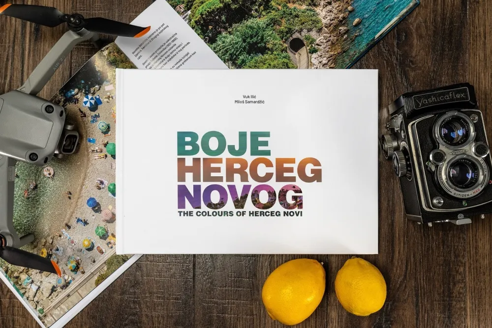 Fotomonografija "Boje Herceg Novog" 