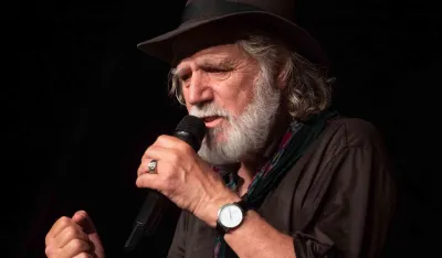 Rade &Scaron;erbedžija - Grad teatar