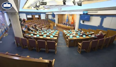 Poslanici danas nastavljaju raspravu o promjenama Ustava