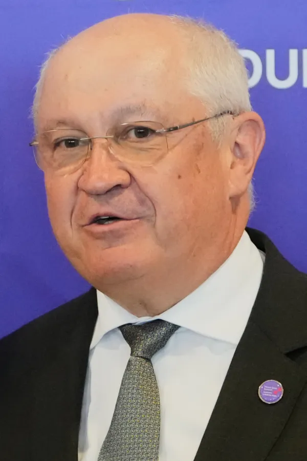 (FOTO) Premijer Moldavije podnio ostavku