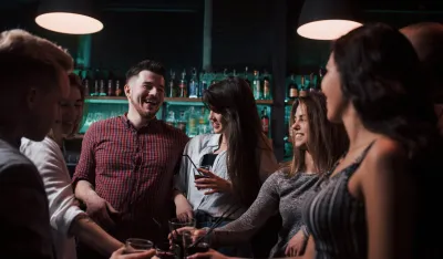 Horoskop za 4. jul: Ribama ljubav popravlja dan, Rak uživa u dru&scaron;tvu najmilijih