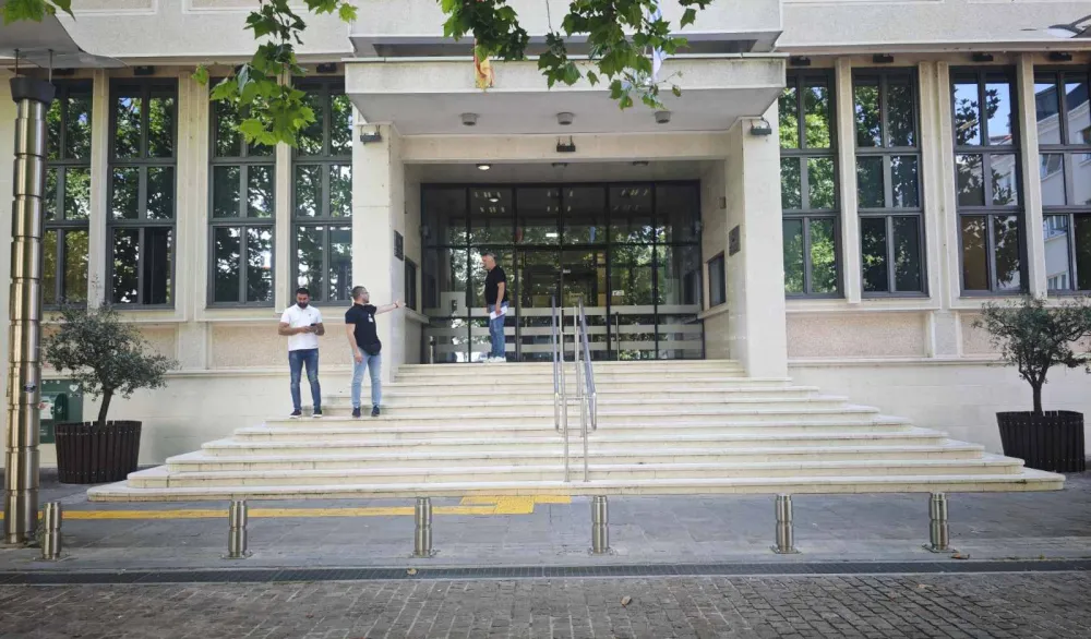 Nema kvoruma za Perićevu platu