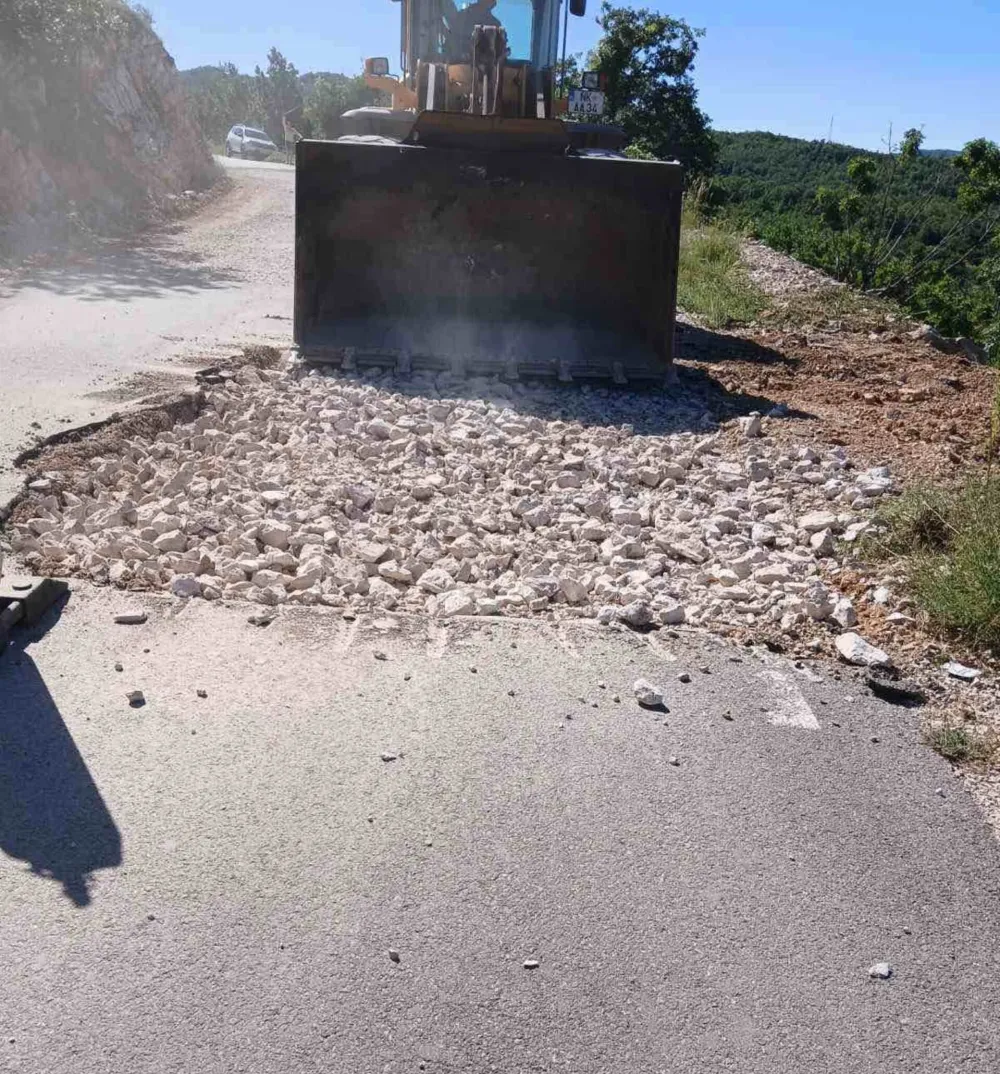 Nik&scaron;ić: Počela obnova puta Maočići &ndash; Velimlje