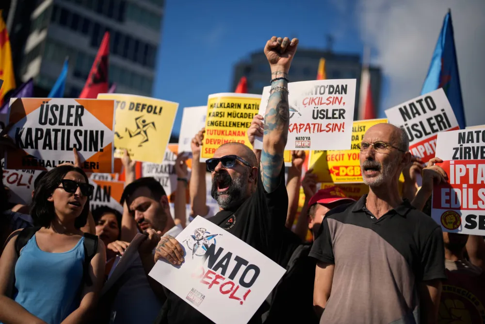 U Turskoj privedeno vi&scaron;e od 100 anti-NATO demonstranata