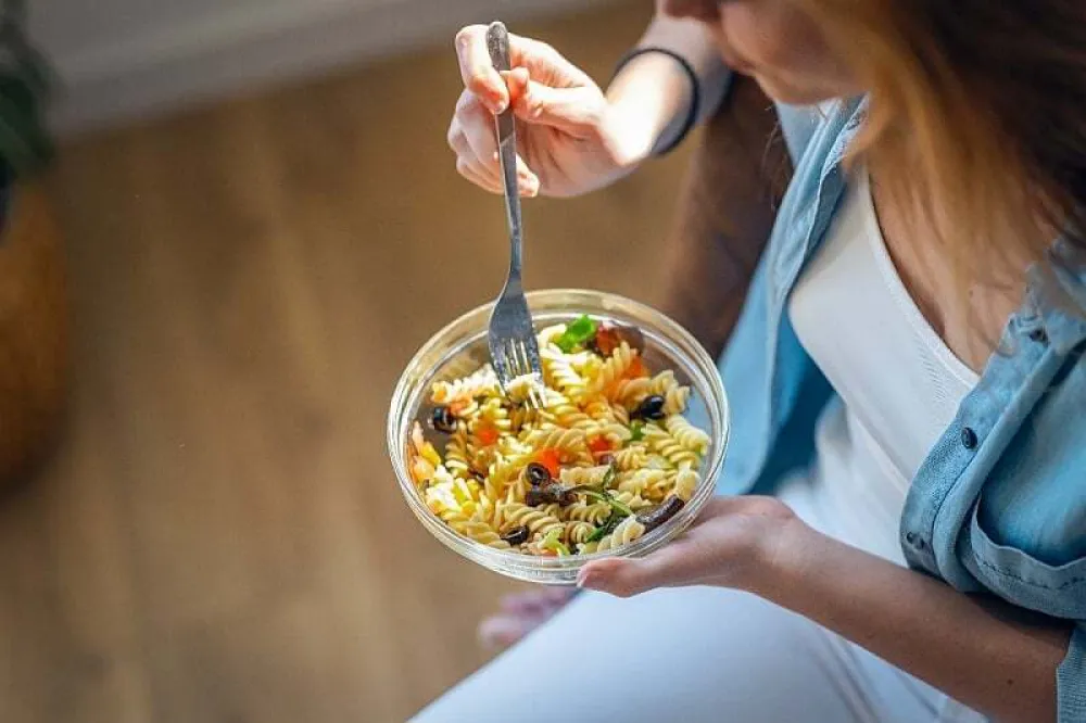 Nutricionistkinje otkrile kada je najbolje jesti ako želite smr&scaron;ati